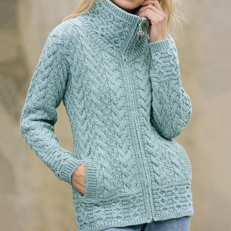 Anmutig gestaltete Strickjacke