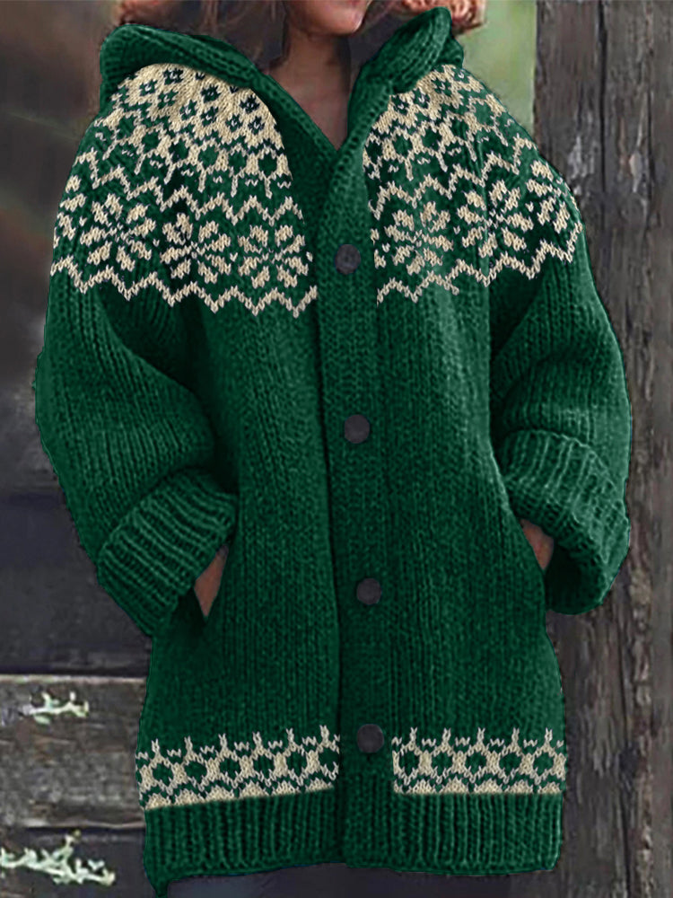 Wunderschön gefertigte Strickjacke