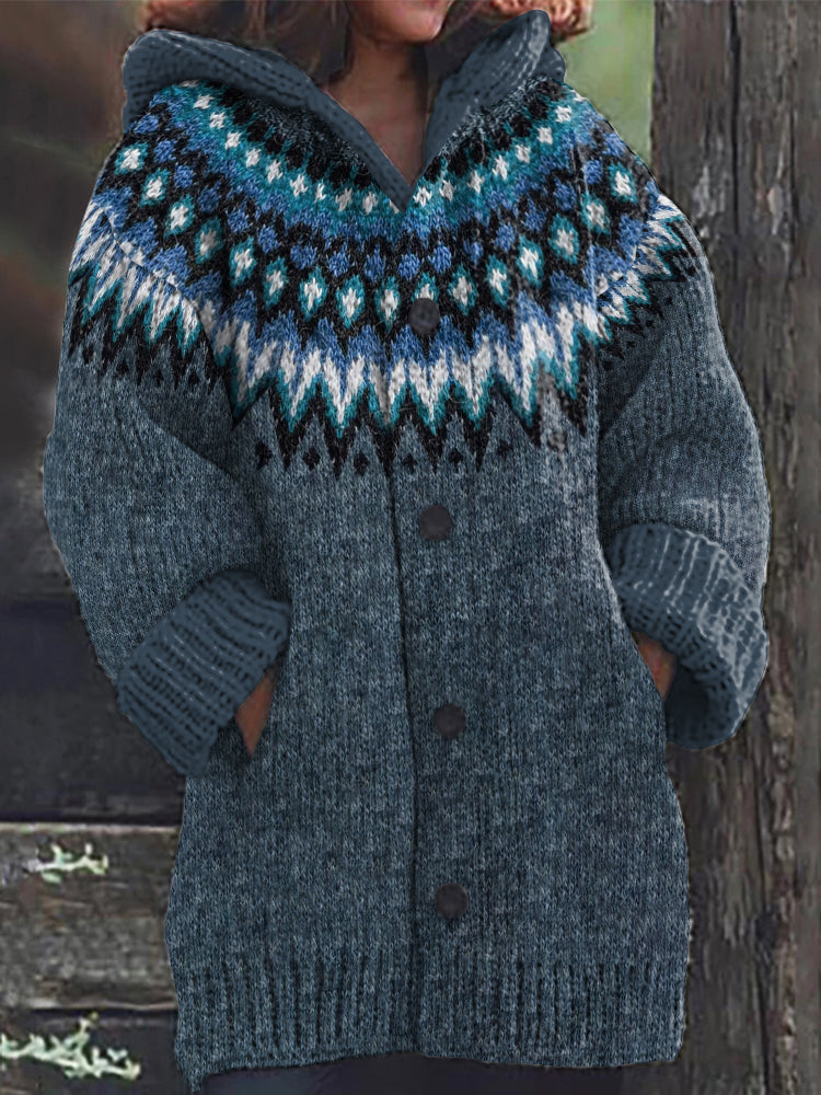 Durchdacht gestaltete Strickjacke