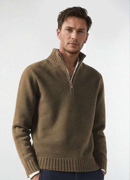 Klassisch designter Pullover