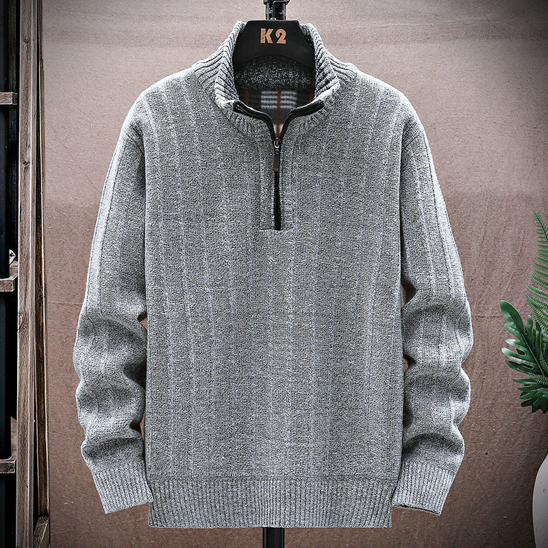 Klassisch gestaltete Pullover