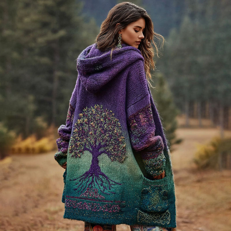 Klassisch gestaltete Strickjacke
