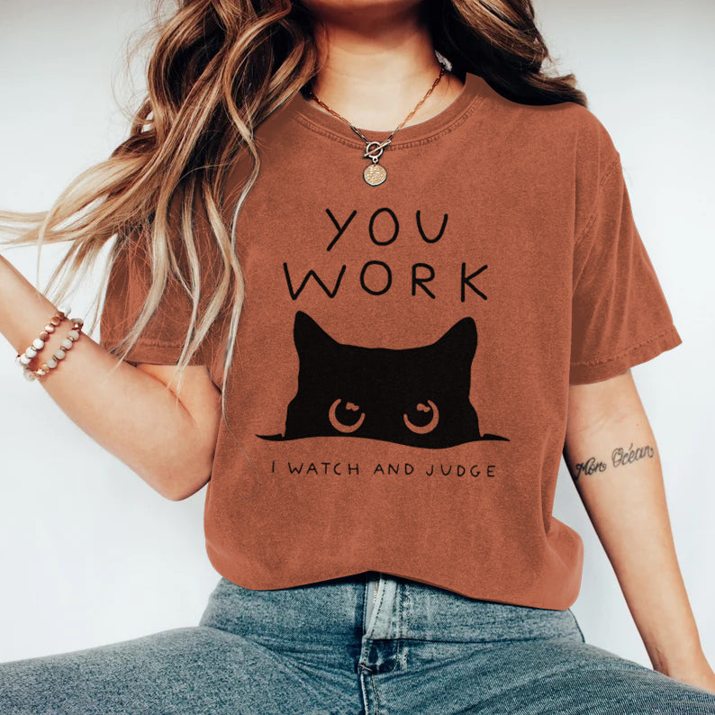 Klassisch gestaltete T-Shirt