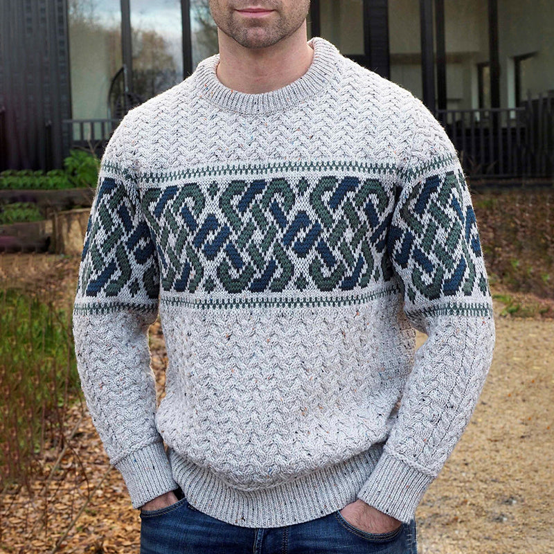Klassisch gestaltete Pullover