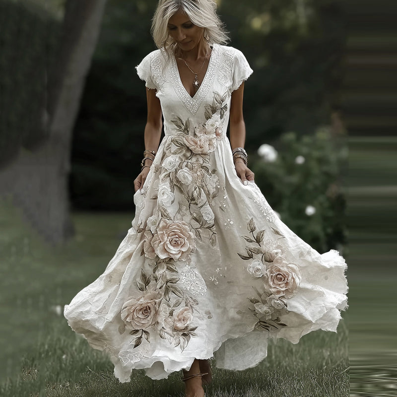 Klassisch gestaltete Kleid