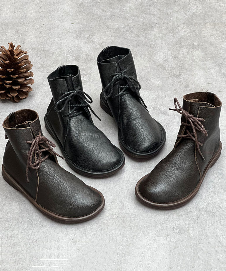 Schicke orthopädische Stiefel mit einzigartigem Design