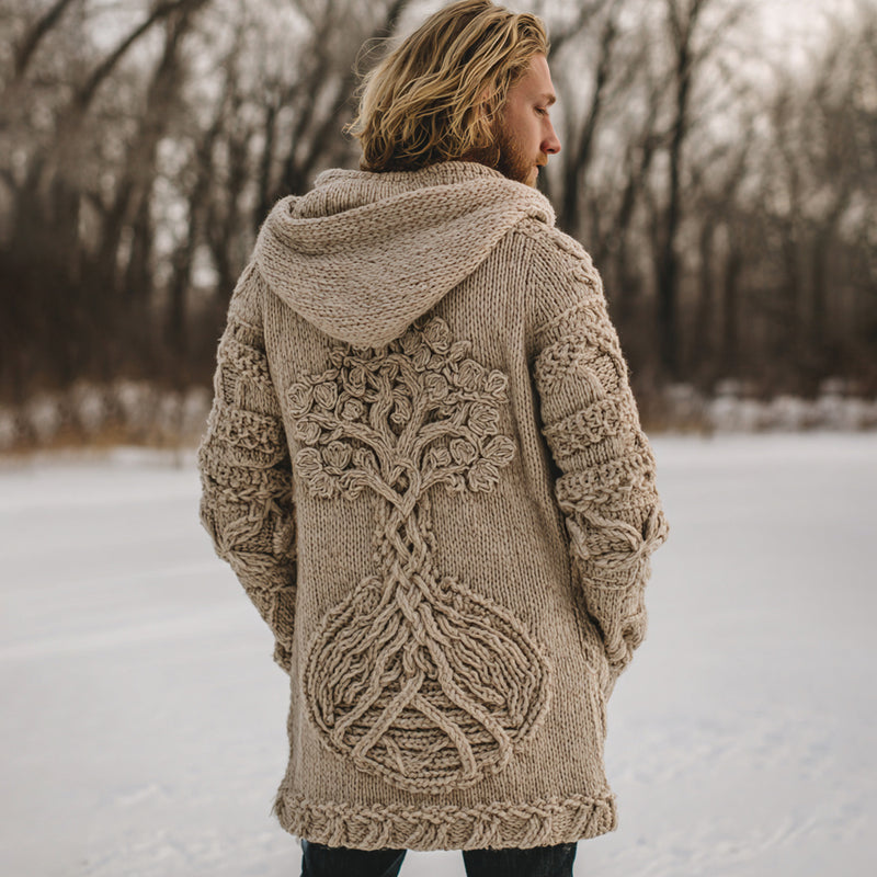 Wunderschön gefertigte Strickjacke