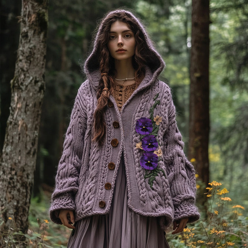 Klassisch gestaltete Strickjacke