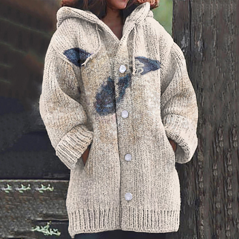 Klassisch gestaltete Strickjacke