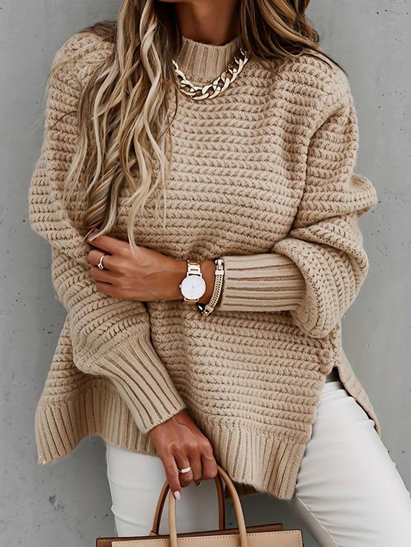 Anmutig gestaltete Pullover