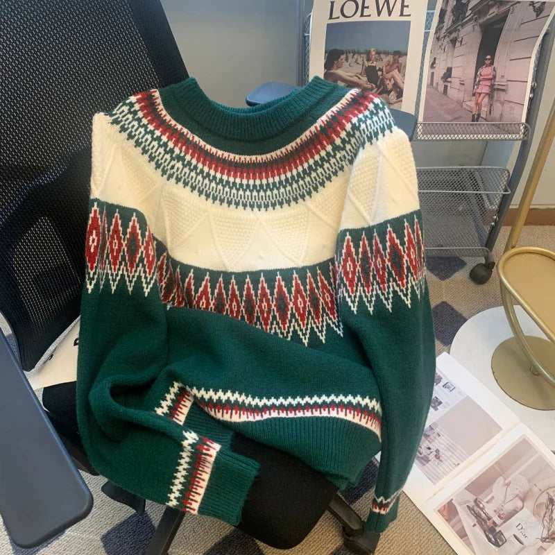 Anmutig gestaltete Pullover