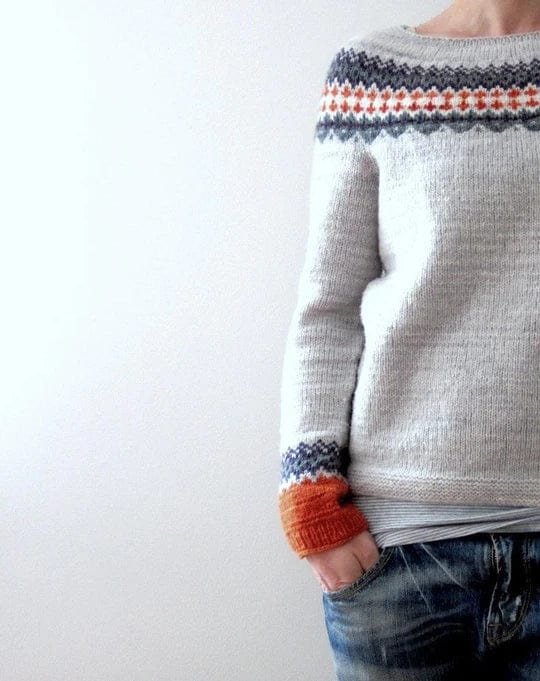 MW | Grauer Pullover im Boho-Stil