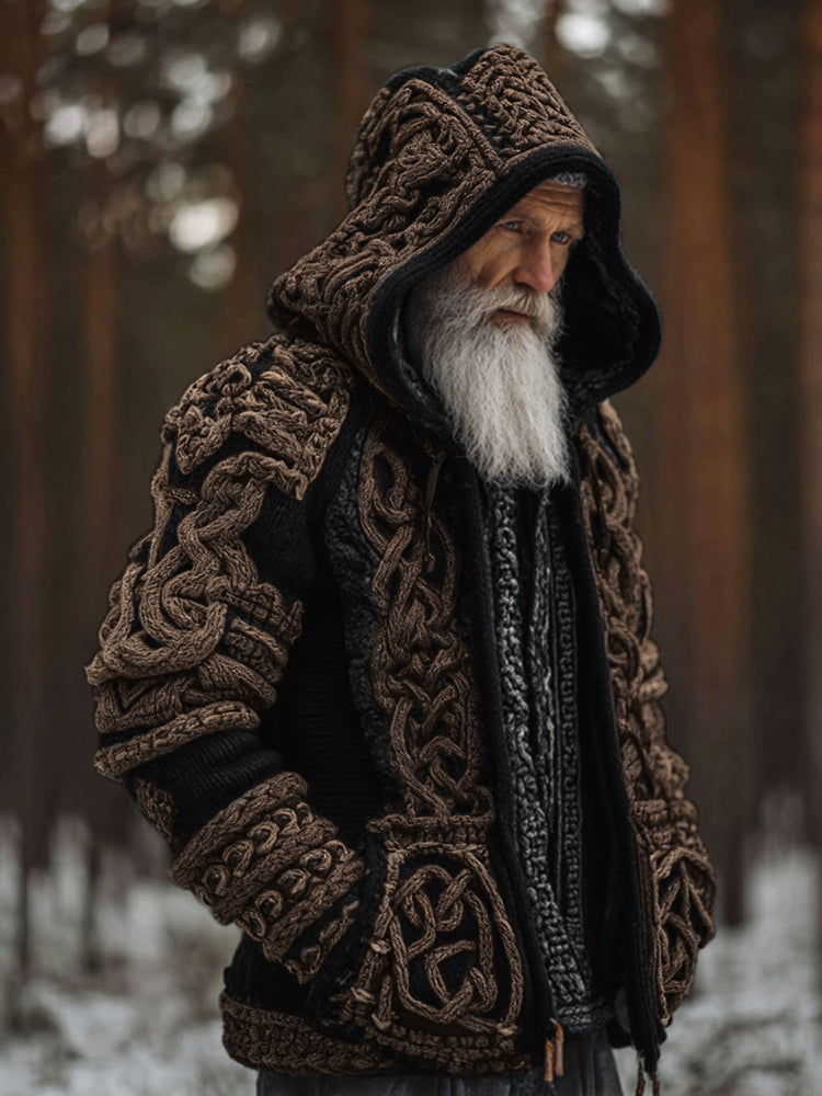 Klassisch gestaltete Strickjacke