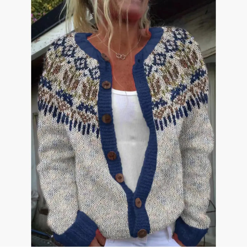 Klassisch gestaltete Pullover