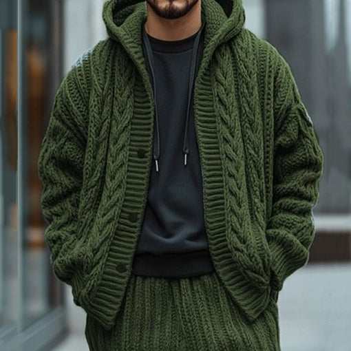 Klassisch gestaltete Pullover