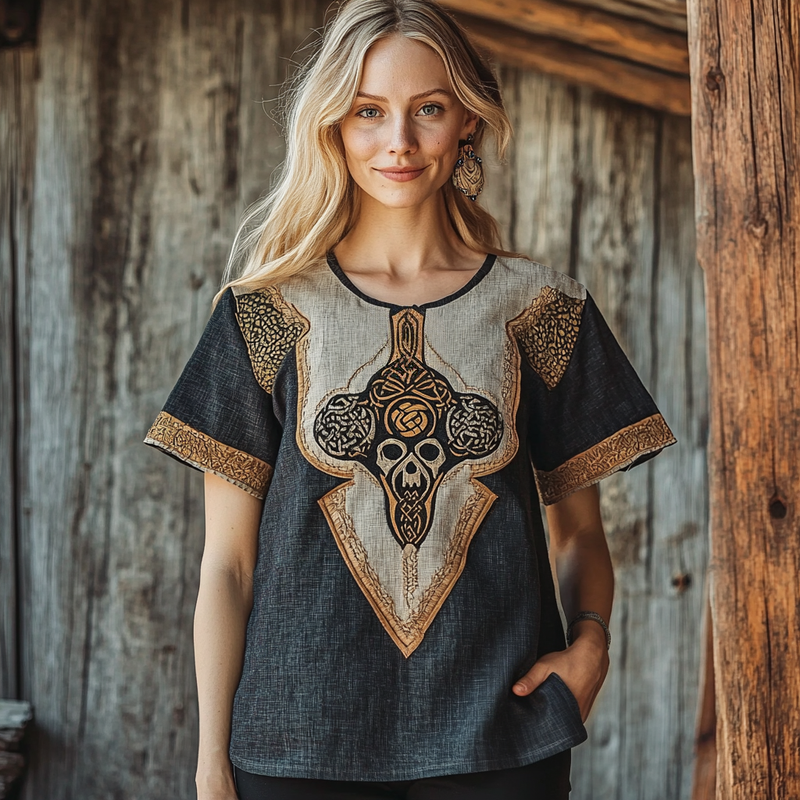 Durchdacht gestaltete T-Shirt
