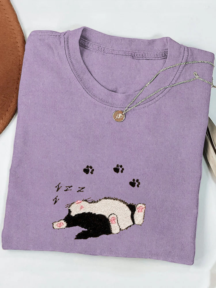 Anmutig gestaltete T-Shirt