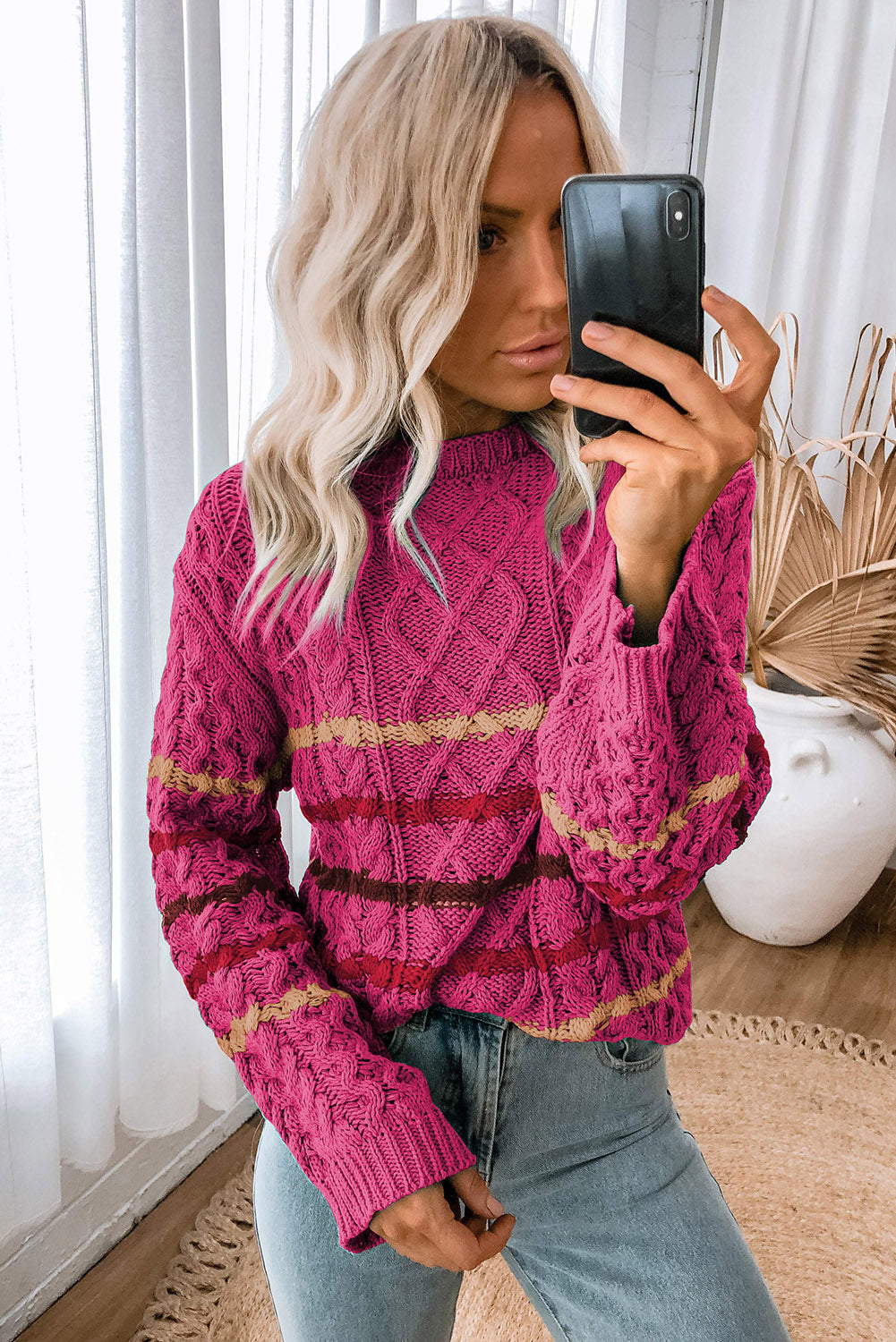 Anmutig gestaltete Pullover