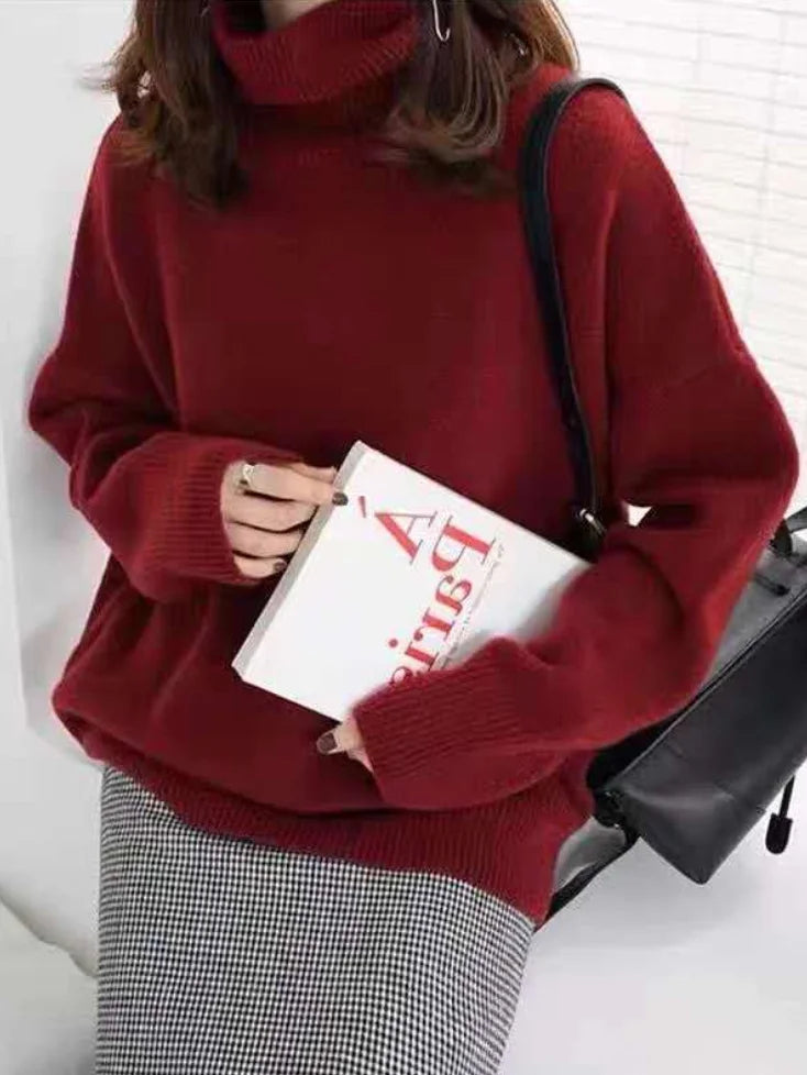 Kaschmirmix-Rollkragenpullover mit minimalistischer Silhouette in Taupe