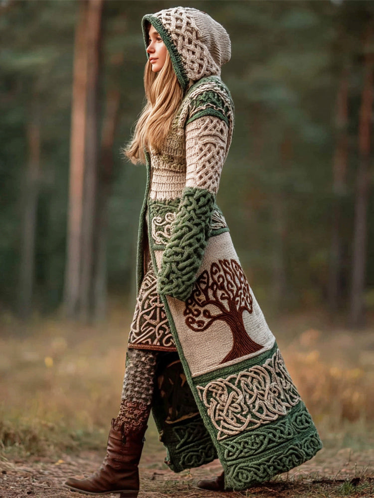Klassisch gestaltete Strickjacke