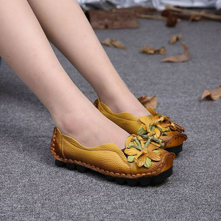 MW | Glamouröse Freizeitschuhe mit Blumendetail