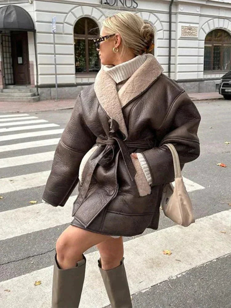Durchdacht gestaltete Jacke