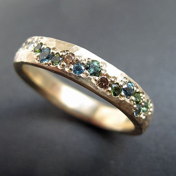 Zarte handwerkliche Gold Ring