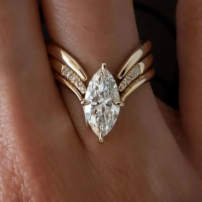 Klassische Gold Ring mit zeitloser Eleganz