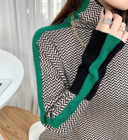 MW | Pullover mit geometrischem Druck