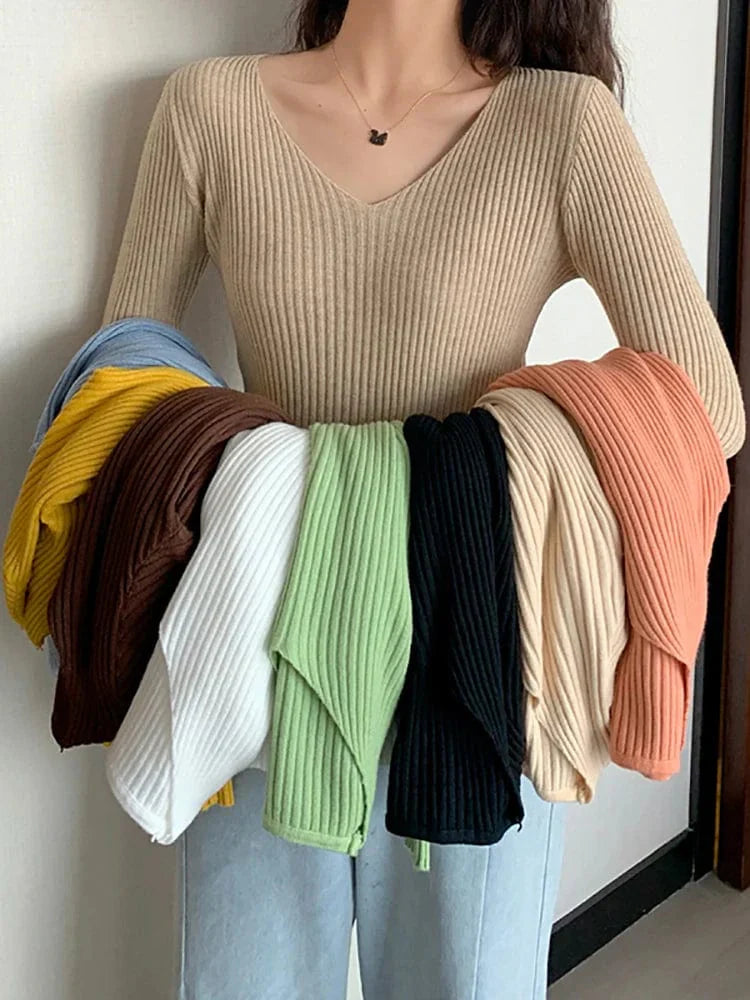 MW | Basic Strick-V-Ausschnitt-Pullover