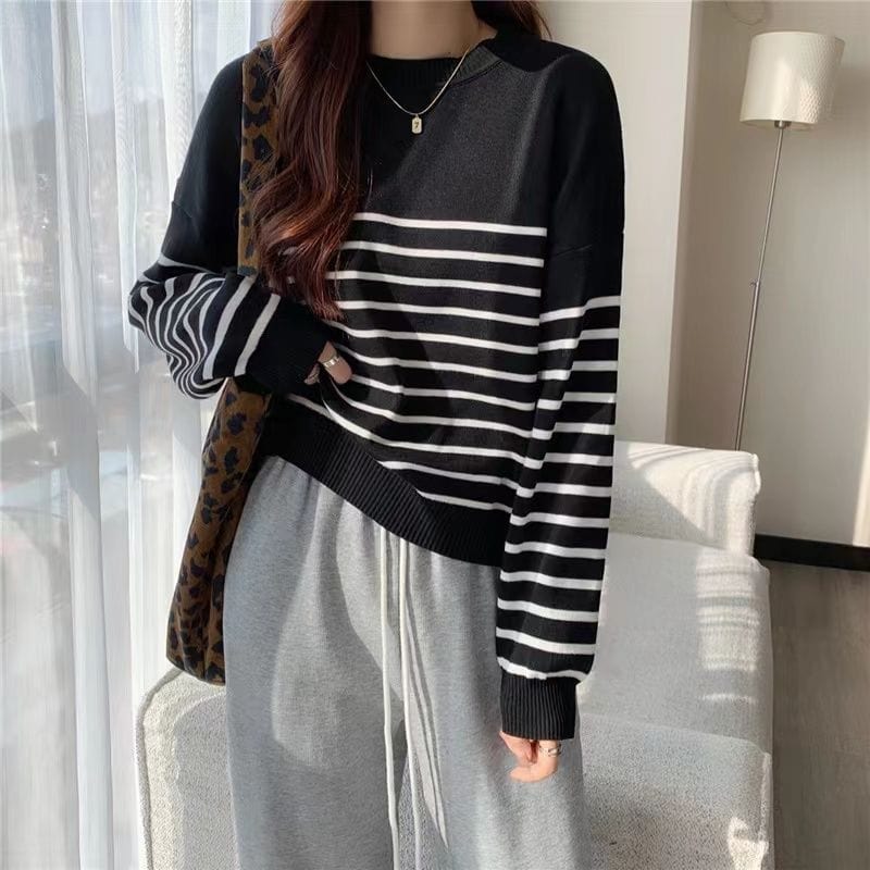 MW | Solider Rundhals-Pullover