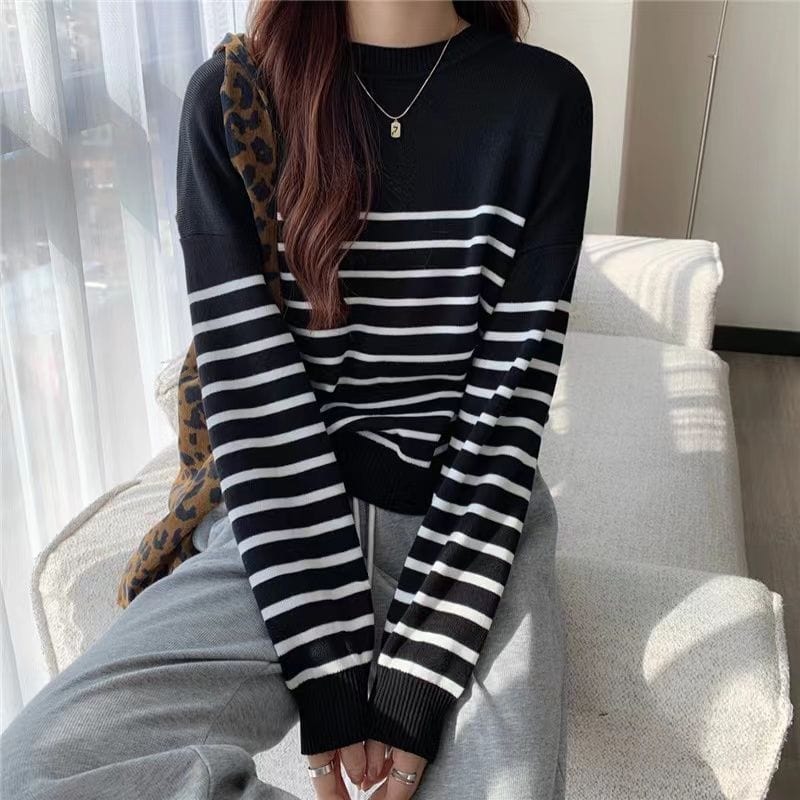 MW | Solider Rundhals-Pullover