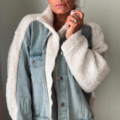 Klassisch gestaltete Jacke