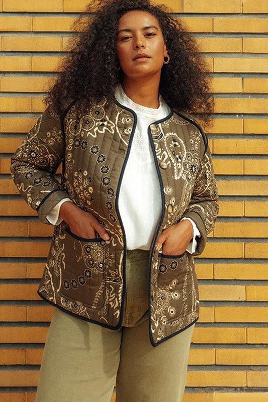 Klassisch gestaltete Jacke